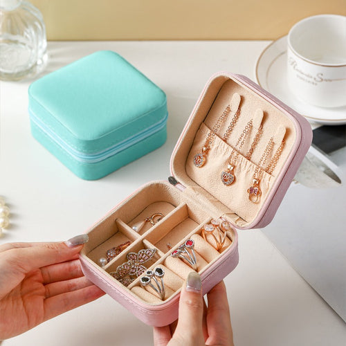 Arlune Jewelry Organizer – Soft Travel Case